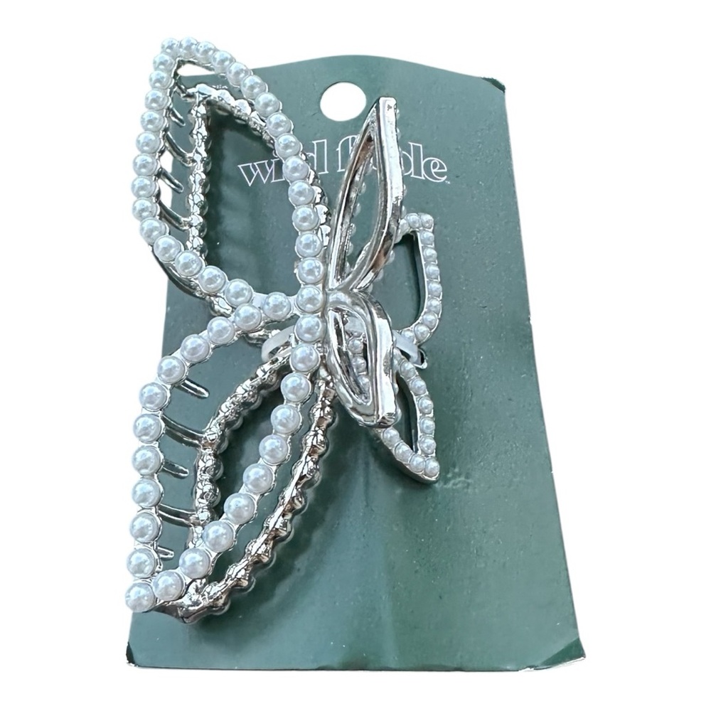 3/$25 Wild Fable Silver Butterfly Pearl Hair Clip